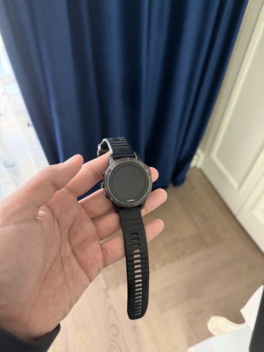 Часы Garmin Fenix 5