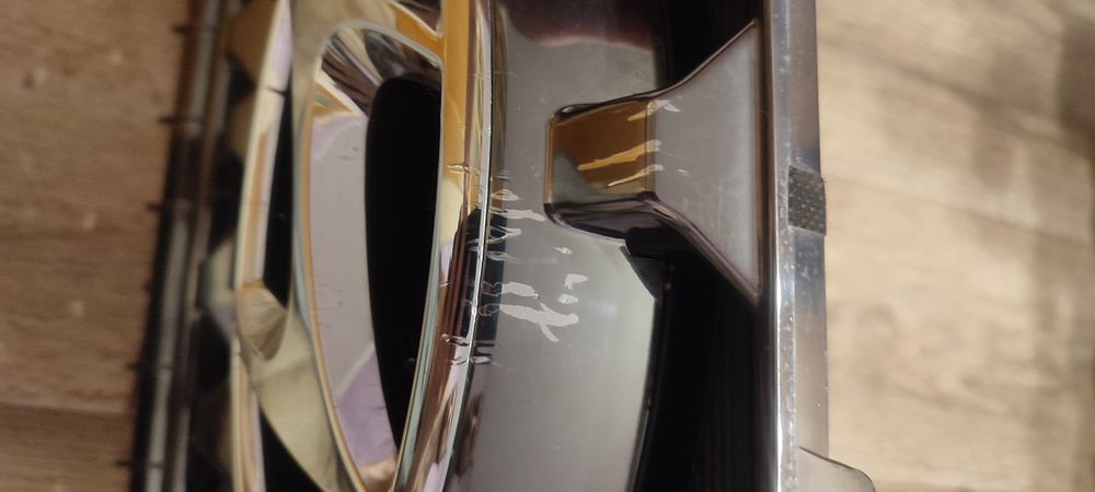 Решетка радиатора Hyundai Santa Fe