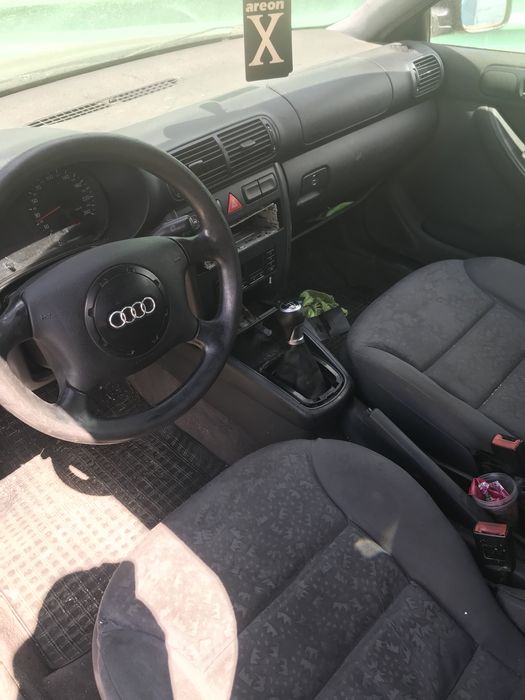 Ауди а3  1,8 125кс