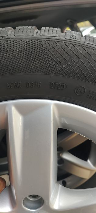 Оригинални Audi 16" джанти с гуми Continental 225/55 R16