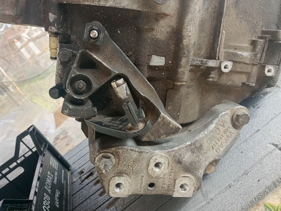 Ръчна скоростна кутия и раздатка  vw passat B7