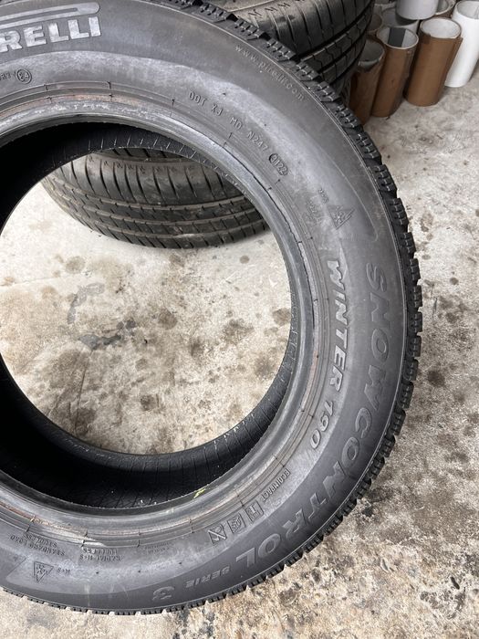 2 anvelope iarna 185/65/15 , Pirelli . DOT 2022 , 5.8 mm