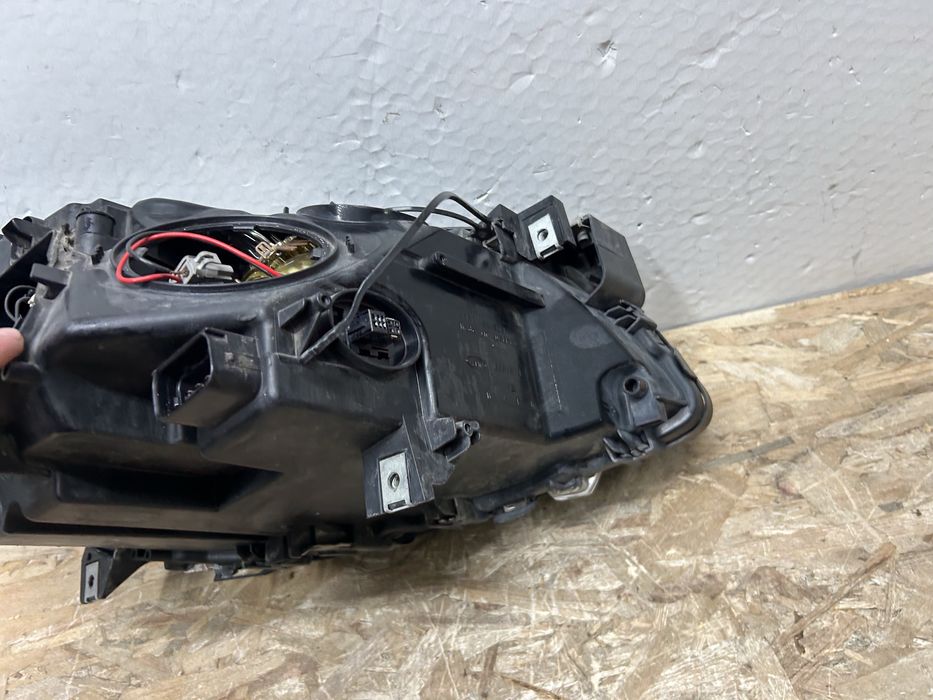 Far bmw F01 F02 seria 7 bi xenon adaptiv 2008-2011