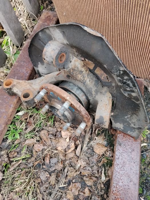 Продам ступица на Камри 45