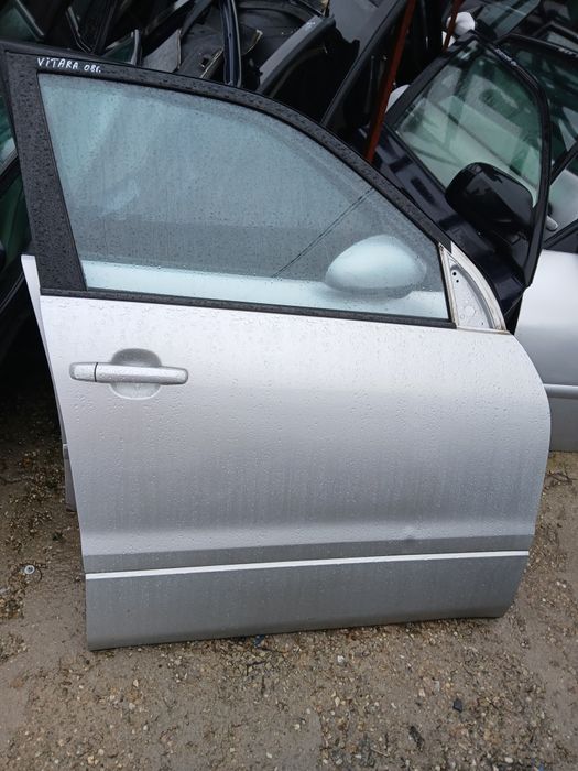 Предна дясна врата Suzuki Vitara