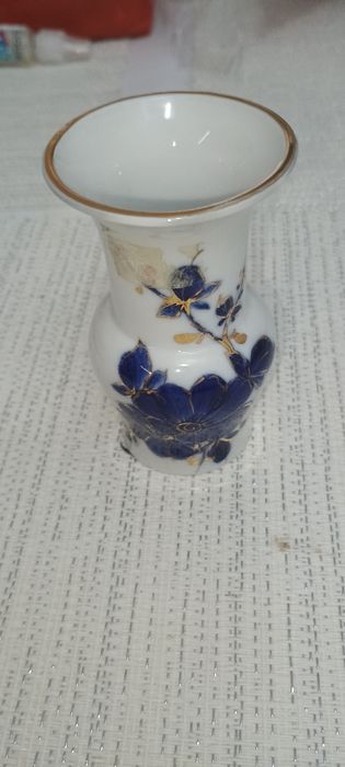 Vând set de cafea cu doua ceșcuțe de porțelan