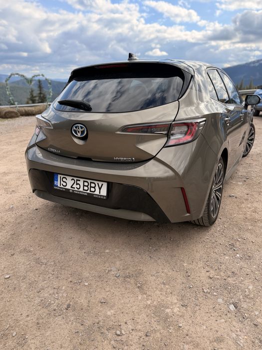 TOYOTA Corolla 1.8 Hybrid