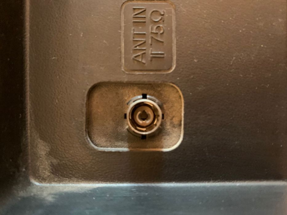 Продам телевизор LG