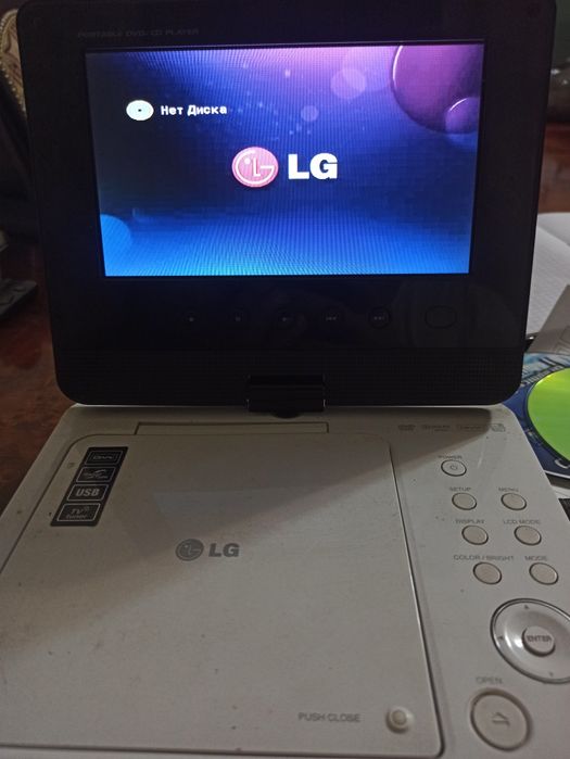 Видео плеер LG DVD player