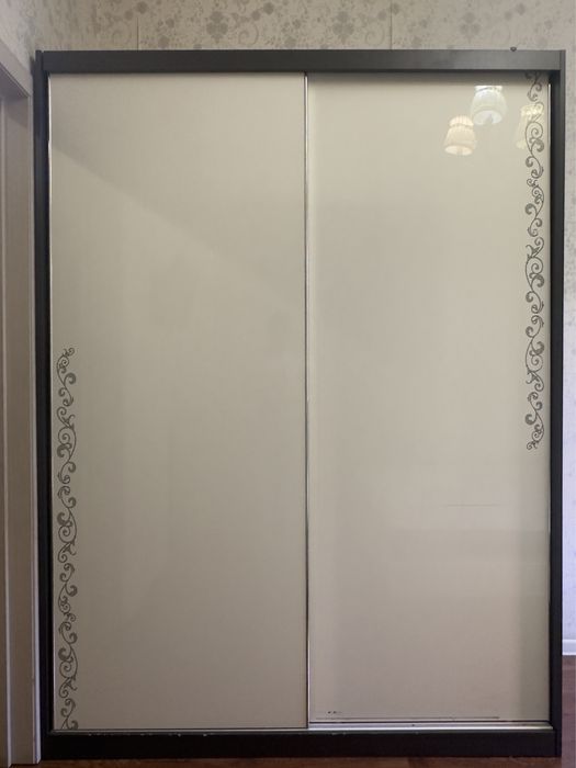 Продам спальный гарнитур