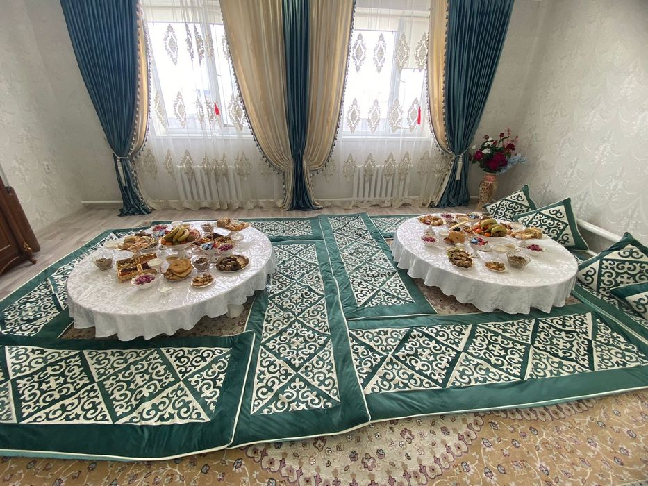 Аренда круглый стол