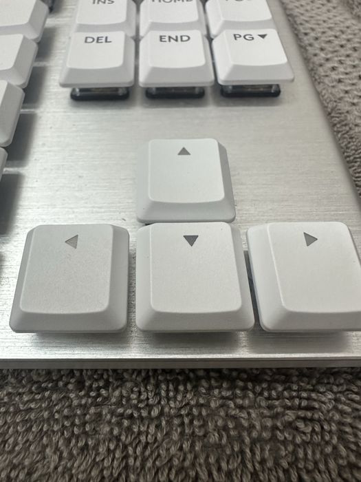 Logitech G915 X Lightspeed TKL