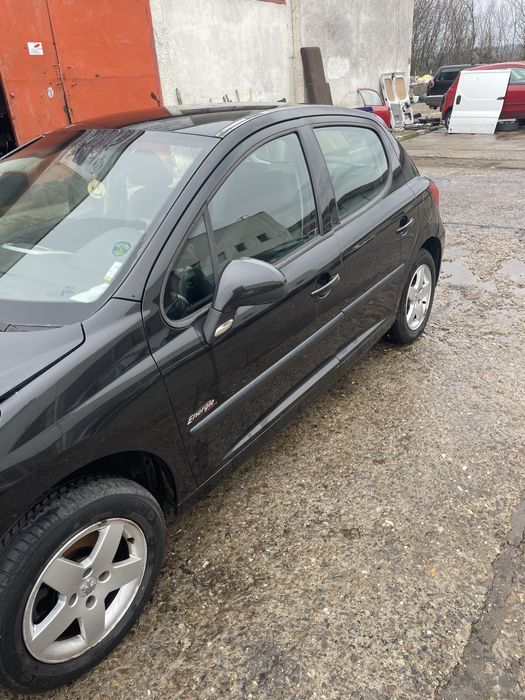 Peugeot 207 1.6 120 ка на части