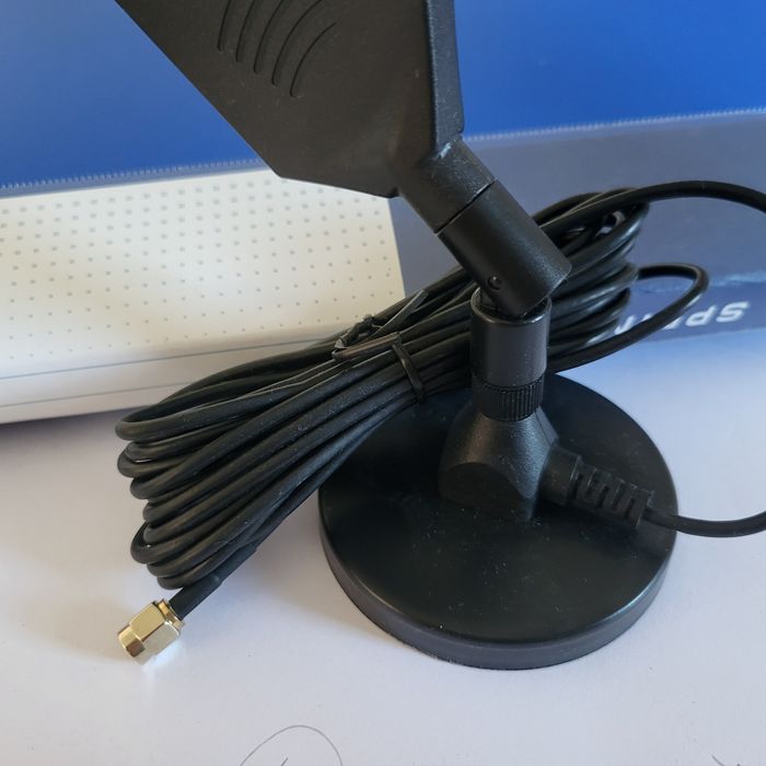 Антенна усиленная