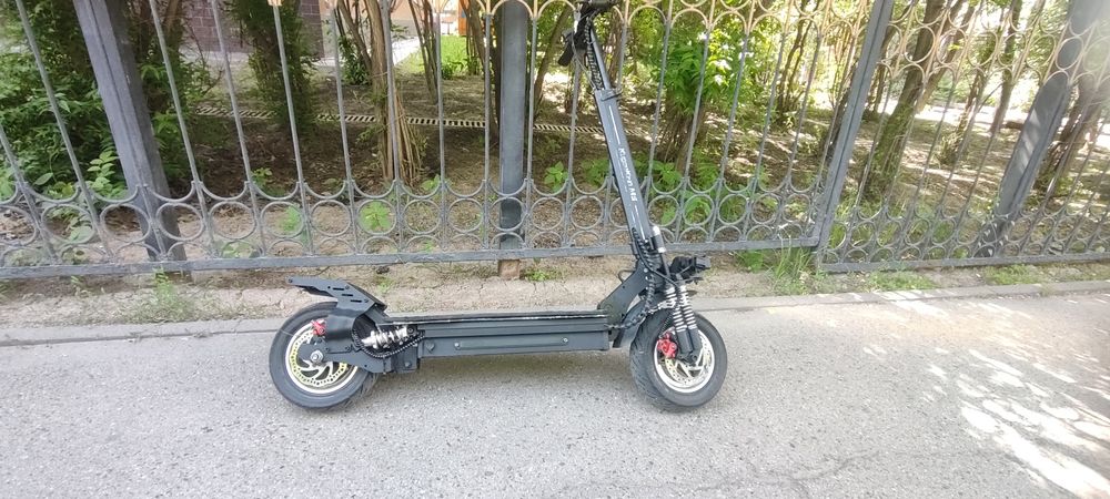 Kugoo Kirin M5 ..