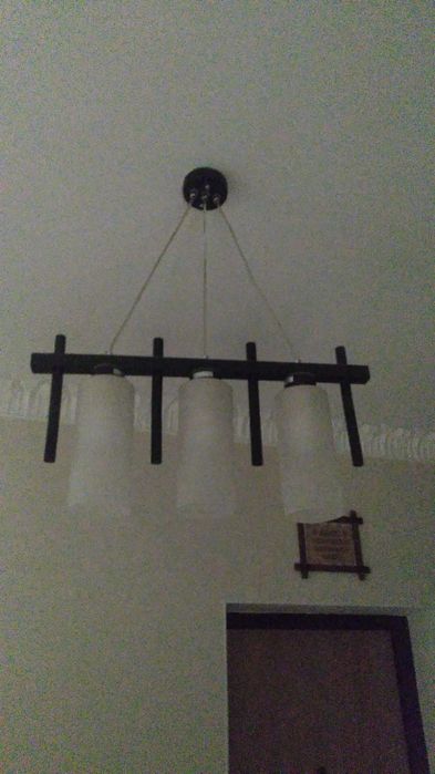 Продам люстры в отличном состоянии