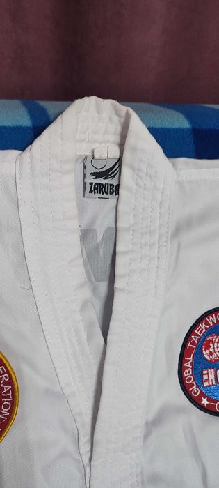 Продам кимоно размер 122