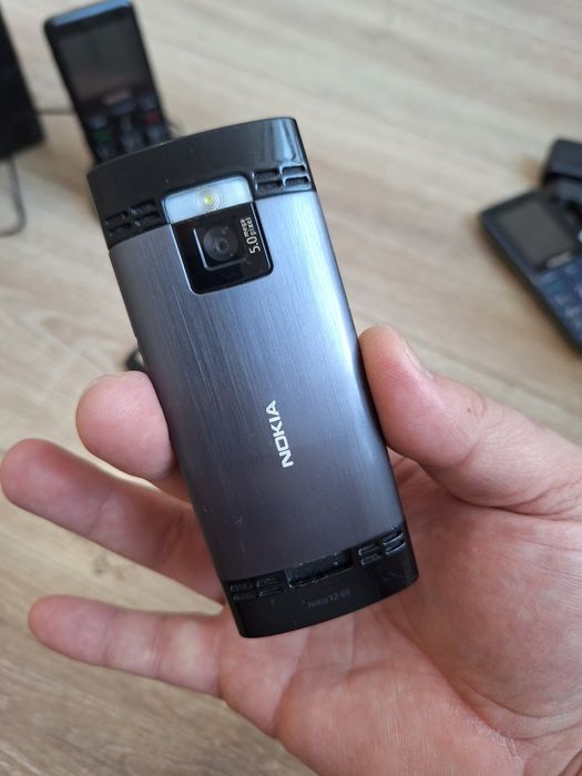 Продам Nokia X2-00