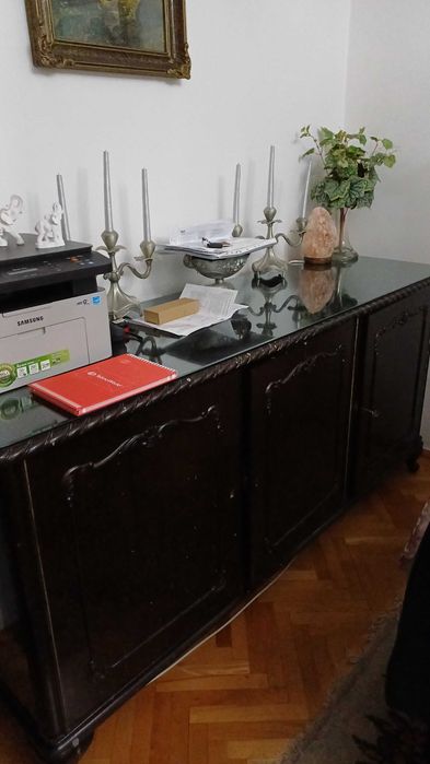 Mobilier de sufragerie model vechi