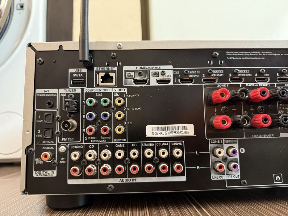 Onkyo TX-NR646 Bluetooth Wi-Fi