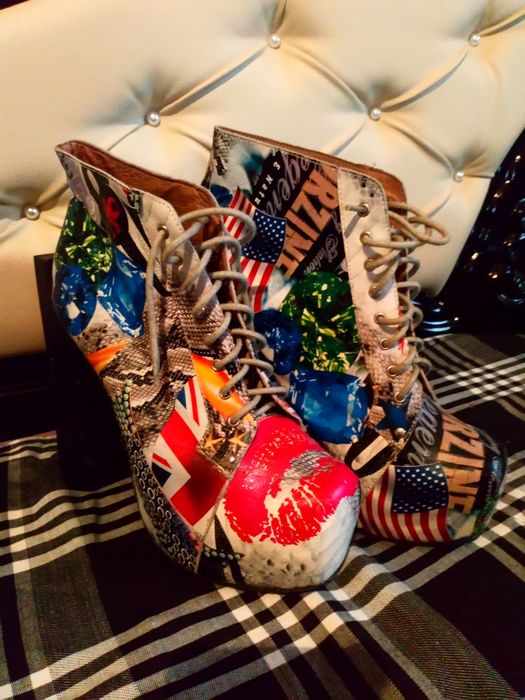 Продам обувь ботильоны 39-40р