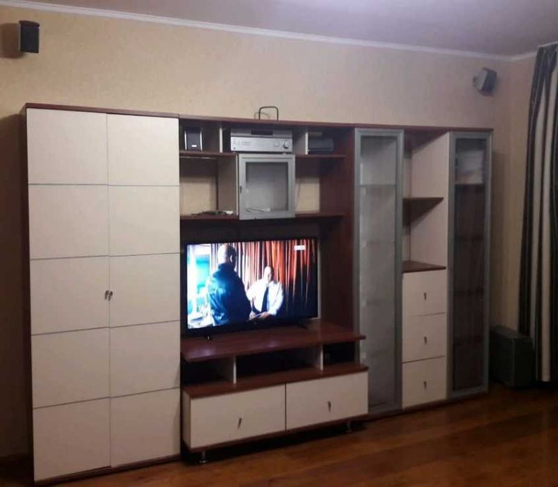 Дава се под наем Двустаен апартамент в Пловдив, Младежки Хълм - 65 кв.м за 234.6 € - Снимка #1