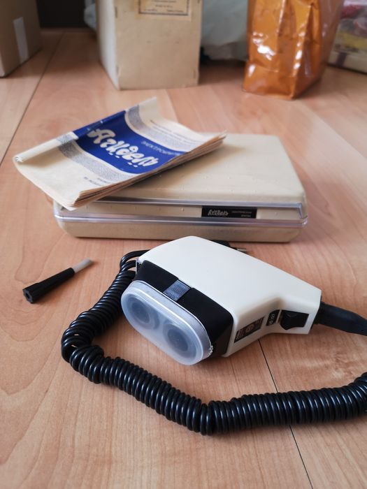 Ретро електрическа самобръсначка от соца Агидель