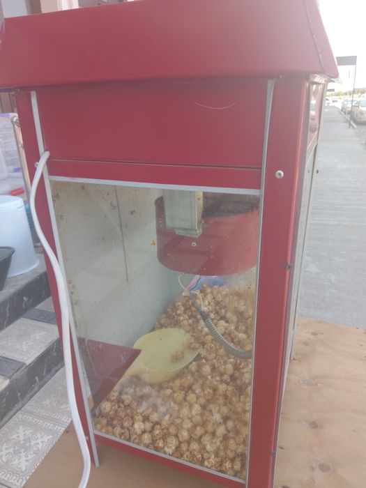 Popcorn aparat  sotiladi