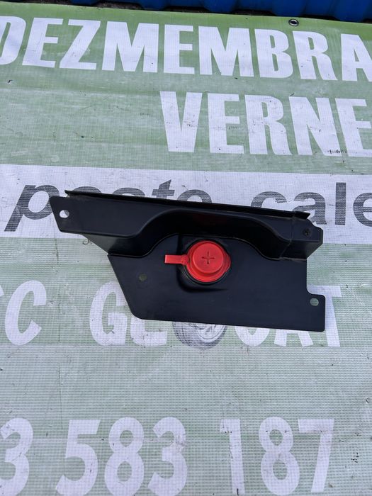 Protecție bornă baterie plus BMW X1 F48