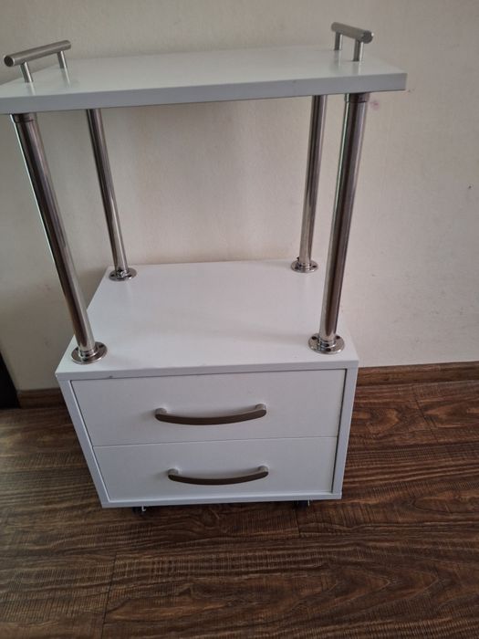 Полка для маникюра