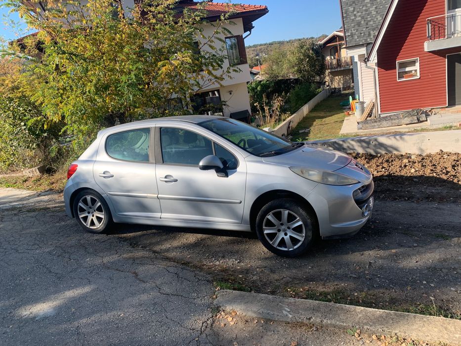 Peugeot 207 1.6i 2007г