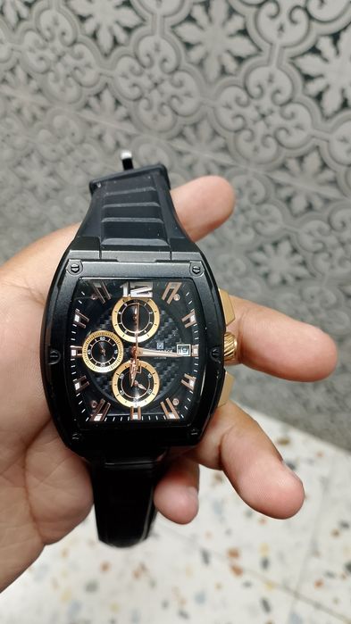 Продам часы Navi Force