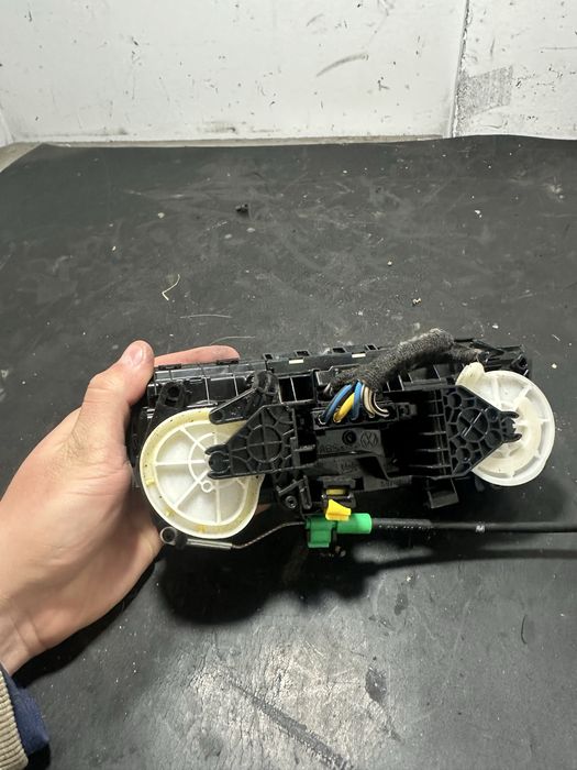 Panou comanda clima Vw T5  Transporter caravelle 1.9 2.5 7H0820045