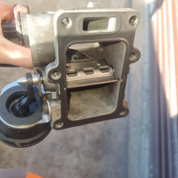 Почистване та ЕГР клапи