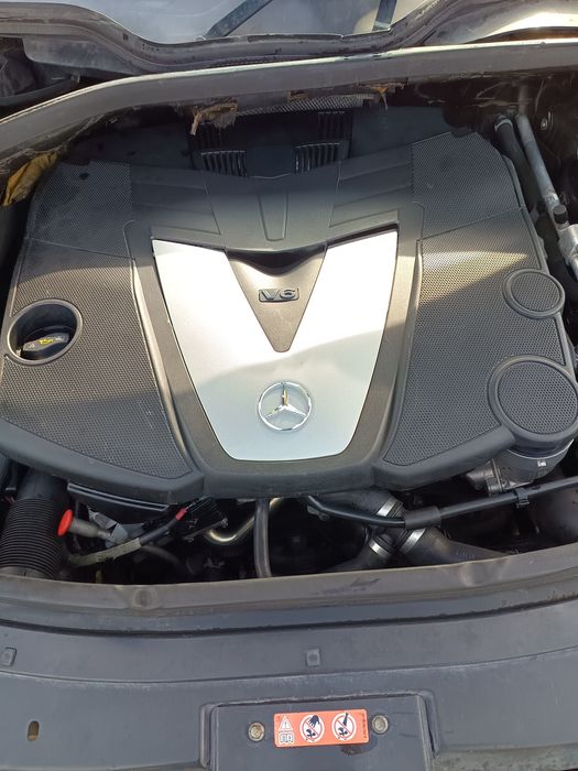 Mercedes ML W164 3.2 CDI 4 Matic цена  5900€