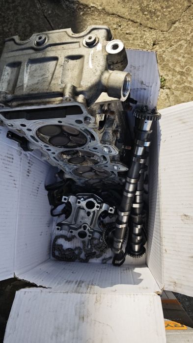 BMW S1000R S1000XR двигател на части плюс нова капачка ангренаж