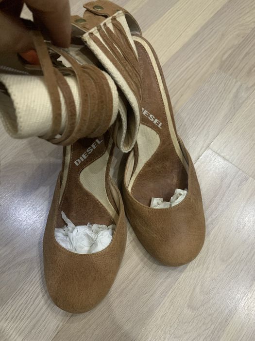 Оригинални обувки Diesel ,размерът е 40