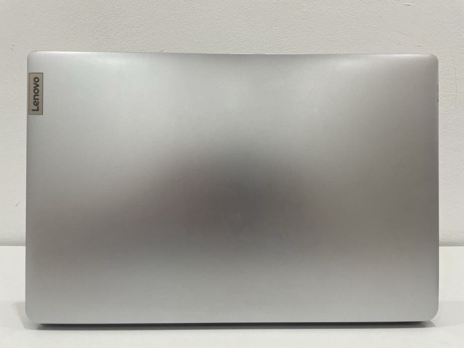 Lenovo ideapad 1