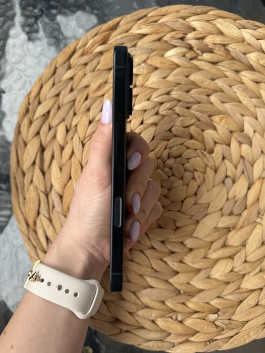 Iphone 16 negru- stare perfecta