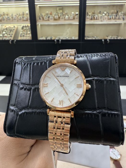 Новогоднии Скидки Emporio Armani