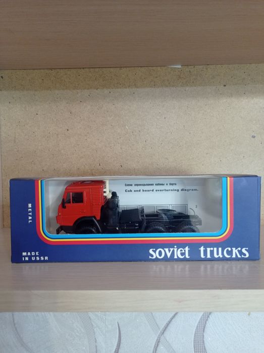 Модель КамАЗ тягач .