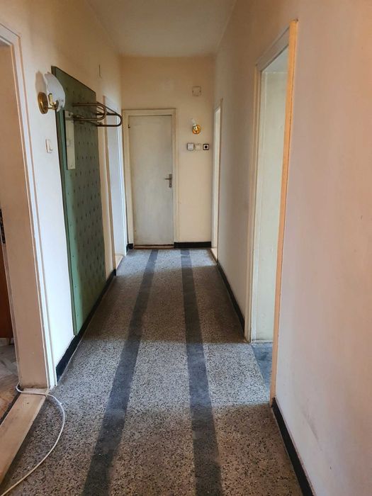 Продава се Тристаен апартамент в Стара Загора, Център - 86 кв.м за 1175 €/кв.м - Снимка #5