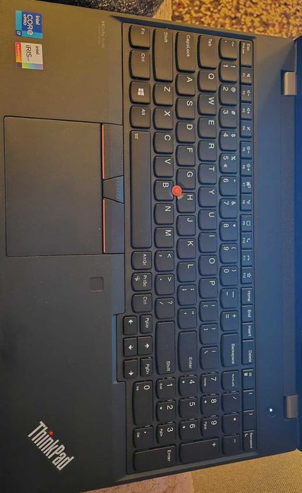 Laptop LENOVO THINKPAD T15 i7 32GBRAM- Neutilizat, Impecabil, NOU