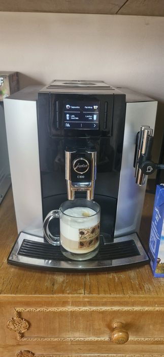 Espressor cafea  automat Jura E 8