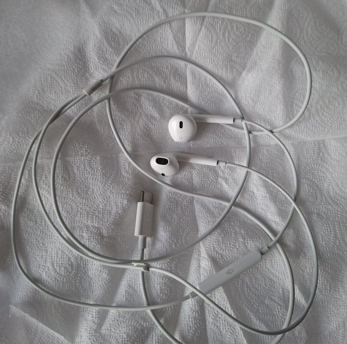 APPLE EarPods (USB-C) Проводные наушники,
