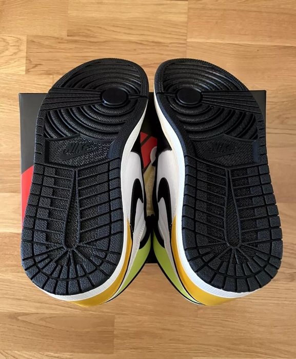 Nike Air Jordan 1 Retro High Volt 43