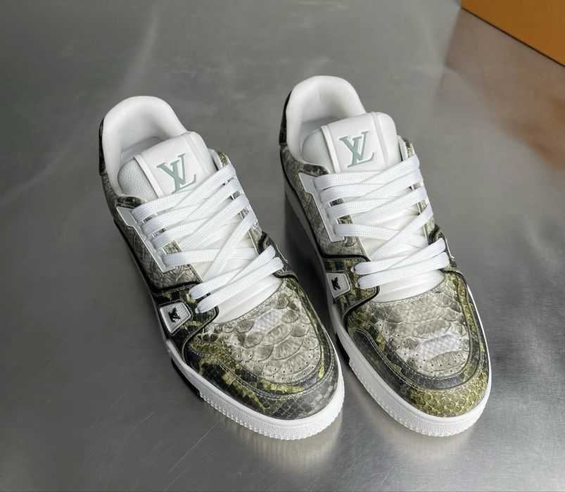 Louis Vuitton Sneakers