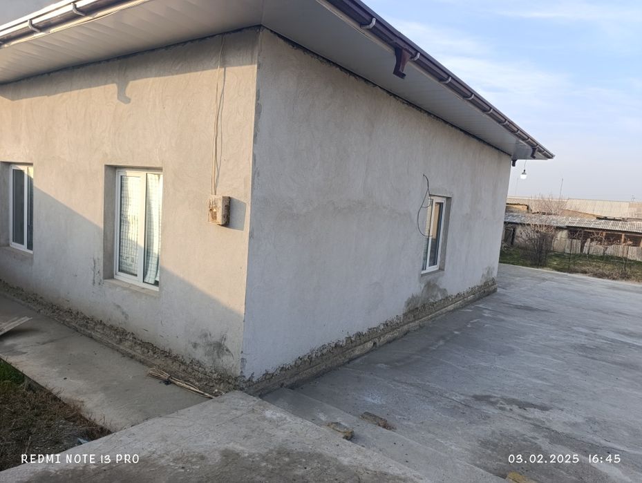 Uy sotiladi, продается дом