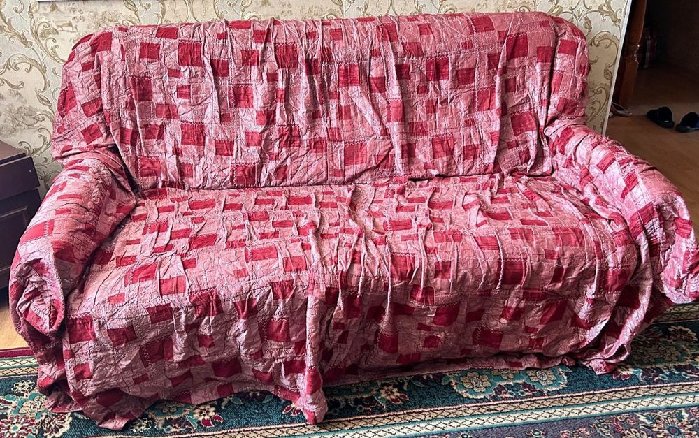 Продам диван и кресло