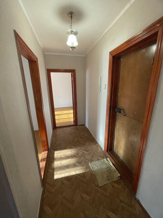 Продам 2-х комн. Квартиру